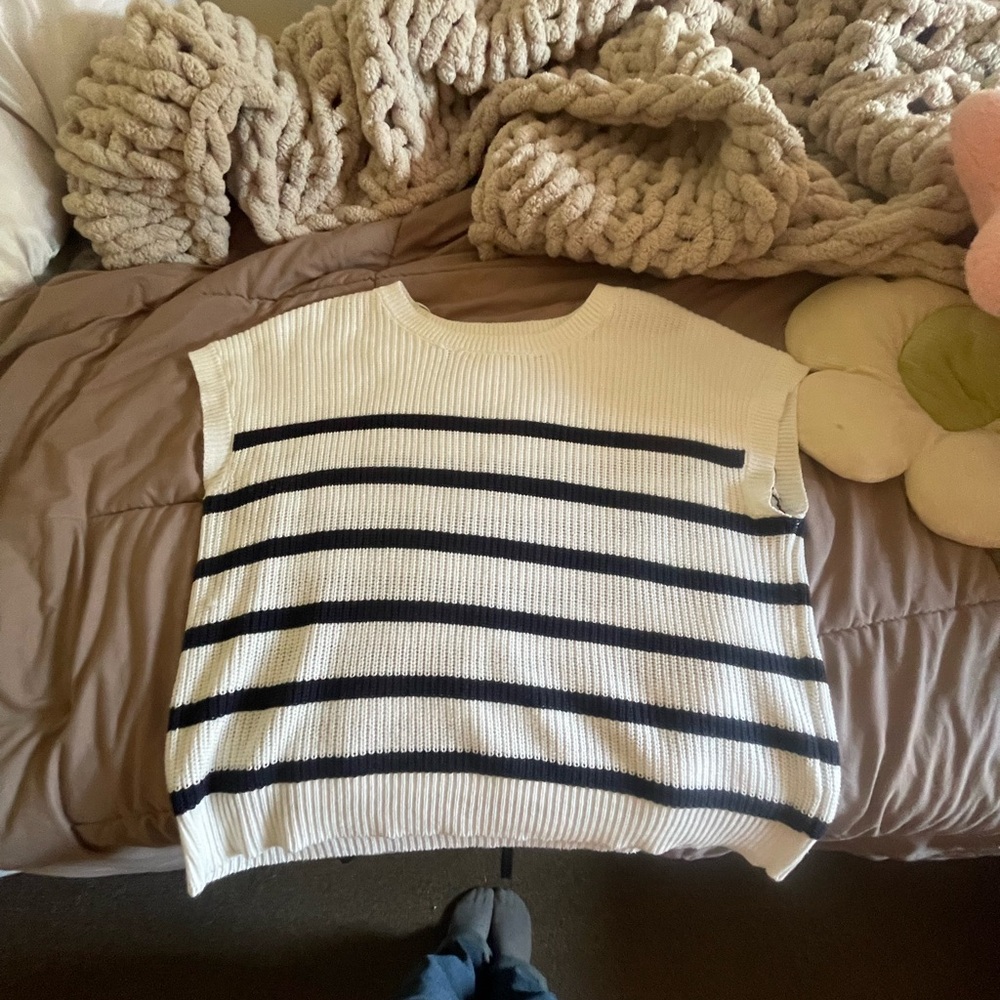 moon & madison Black and White Striped Sweater